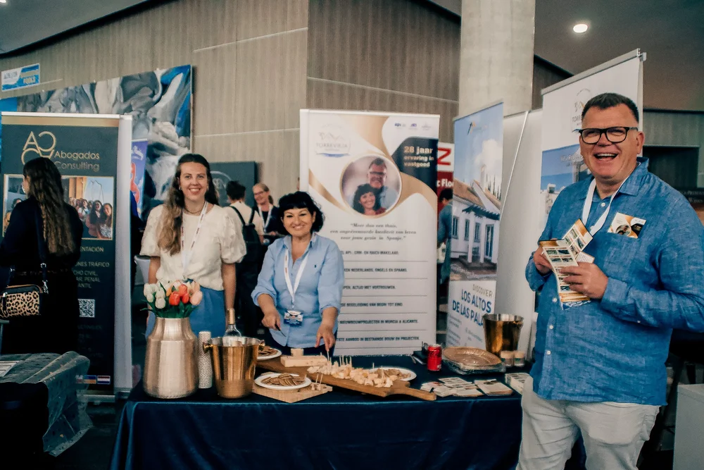 Torrevieja Vastgoed stand with Dutch and Belgian property specialists